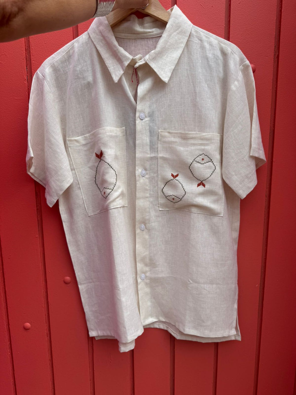 camisa piranhas entre artes