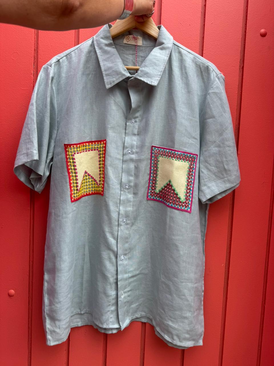 camisa bandeiras entre artes