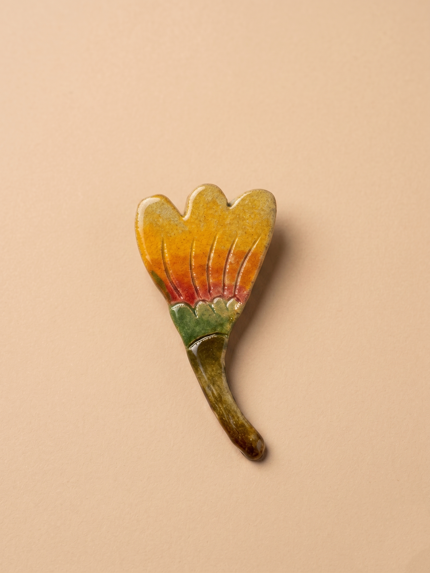 broche tulipa Fernanda Brêda