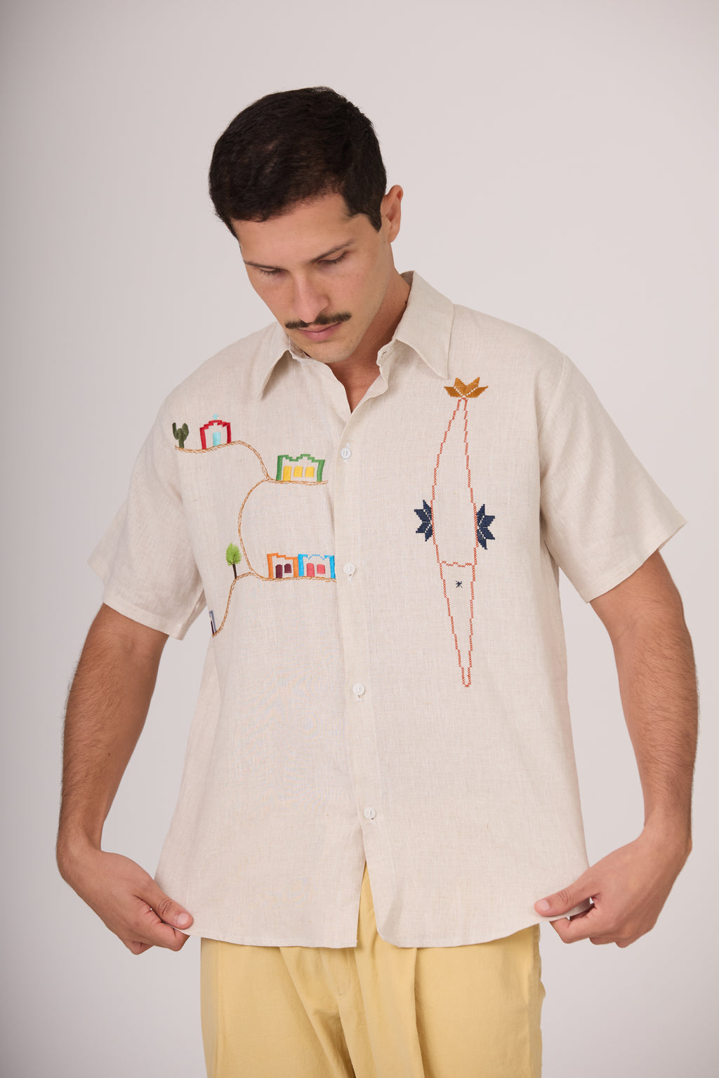 camisa entre artes