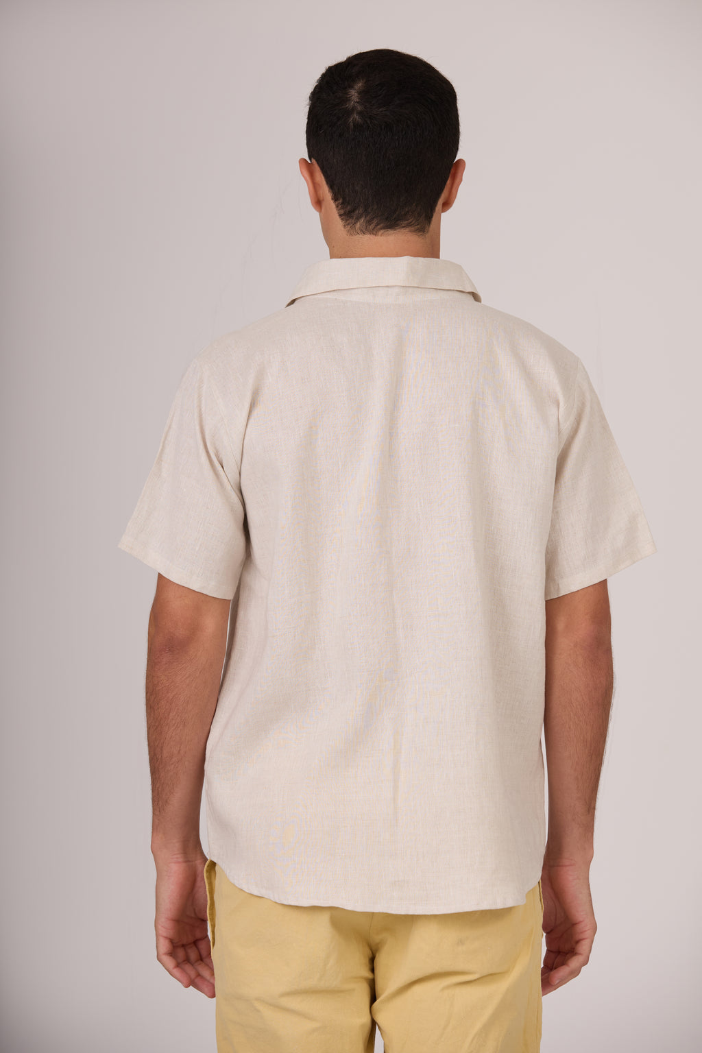 camisa entre artes