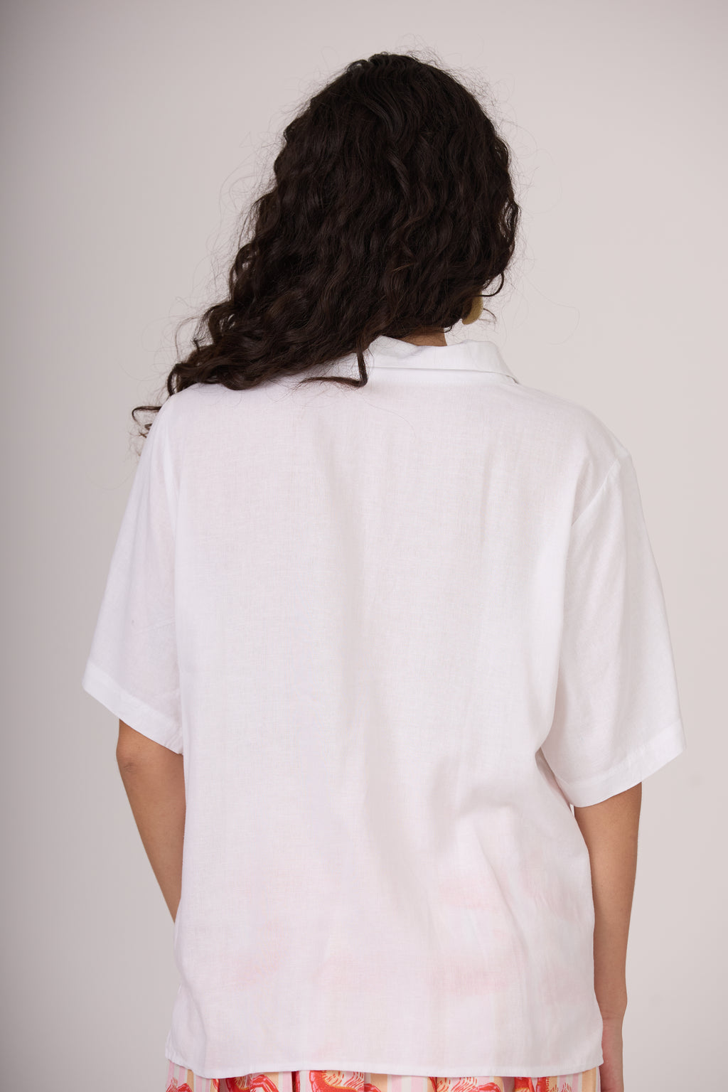 Camisa entre artes