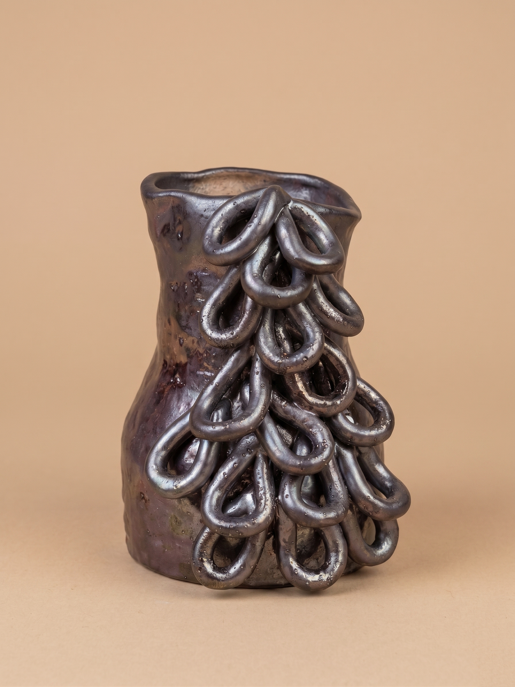 vaso elo orgânico escuro Fernanda Brêda